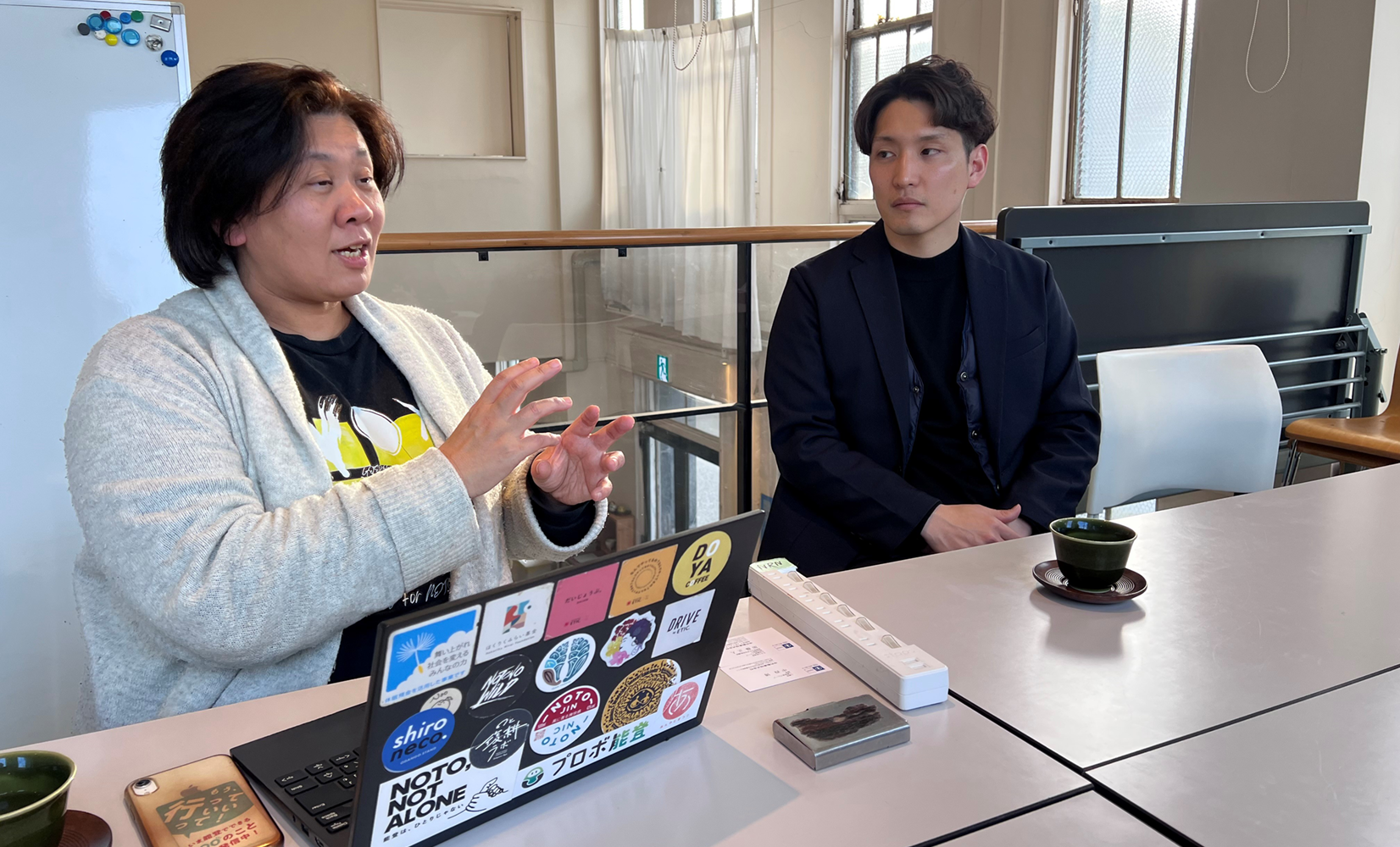 株式会社御祓川　森山奈美 さん（左）と糸井（右）