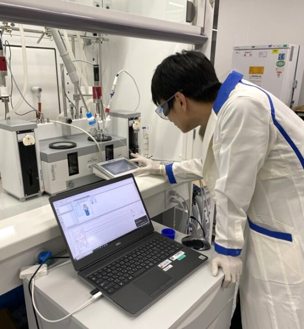 本インタビューに回答する社員