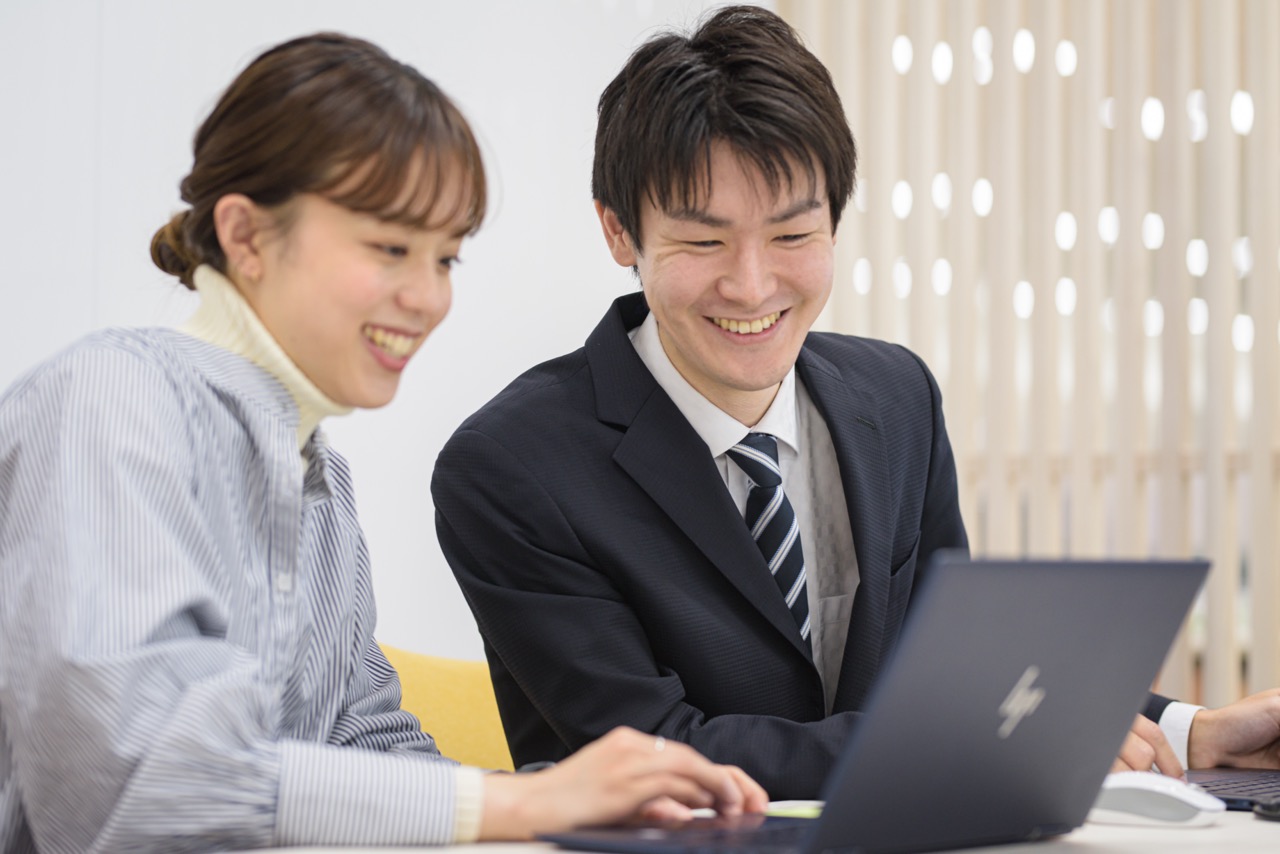 本インタビューに回答する社員