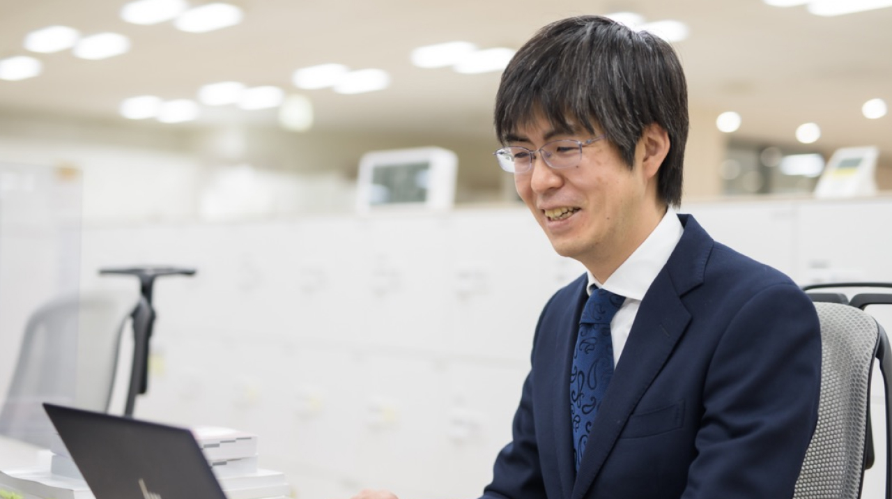 本インタビューに回答する社員