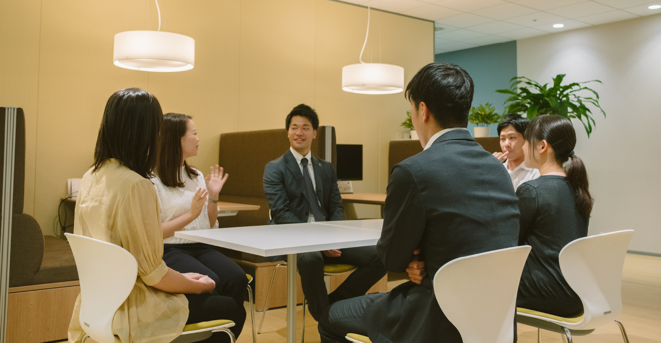 本インタビューに回答する社員